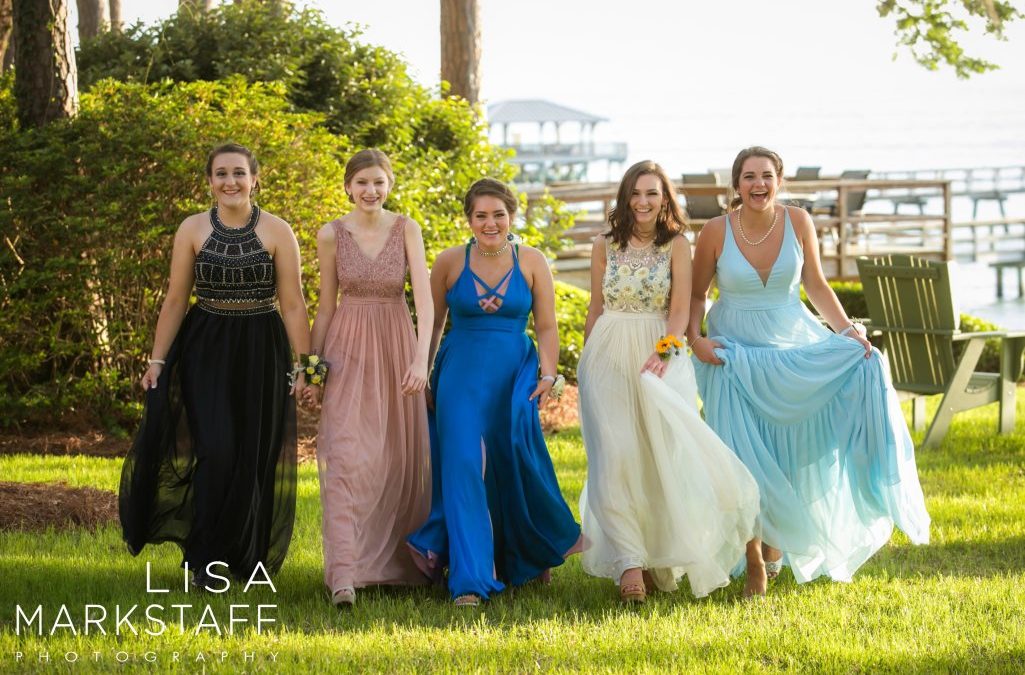 Prom Fun: Cool Fashions and Photos Add Up to a Perfect Prom!